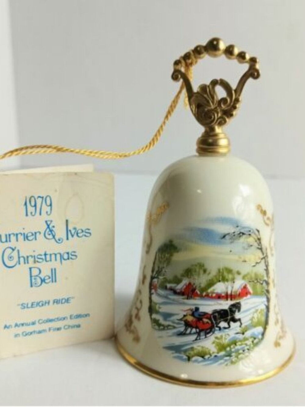 Gorham 1979 Currier and Ives Fine China Christmas Bell Sleigh Ride